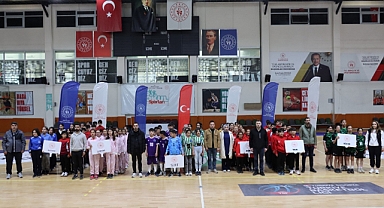 Iğdır’da Okul Sporları Hentbol Küçükler Grup Müsabakaları Başladı!