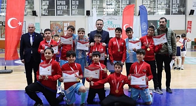 Iğdır’da Okul Sporları Hentbol Küçükler Grup Müsabakaları Sona Erdi