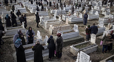 IĞDIR'DA ÖLÜLER BAYRAMI