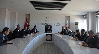 Iğdır’da “Türkiye Yüzyılı Maarif Modeli” Değerlendirme Toplantısı Yapıldı