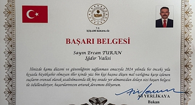 Iğdır Valisi Ercan Turan’a Başarı Belgesi