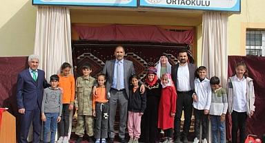 İl Milli Eğitim Müdürü Aziz Gün, 18 Mart Çanakkale Zaferi Programına Katıldı