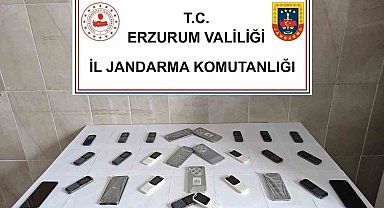 Jandarmadan kaçak telefon operasyonu