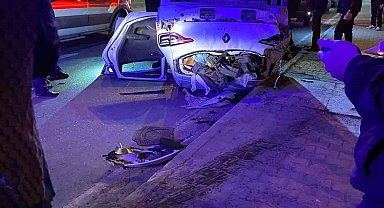 Karadeniz Ereğli'de otomobil takla attı, 5 kişi yaralandı