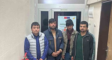 Kars'ta 6 düzensiz göçmen yakalandı