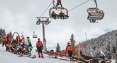 Kayak merkezinde telesiyejde arama ve kurtarma tatbikatı