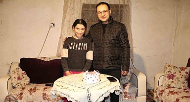 Kaymakam Kahveci'den küçük Sıla'ya doğum günü sürprizi