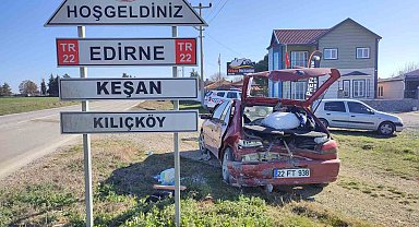 Keşan'da iki otomobilin çarpıştığı kazada 3 kişi yaralandı