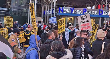 New York'ta binlerce Filistin destekçisi Times Meydanı'nda toplandı