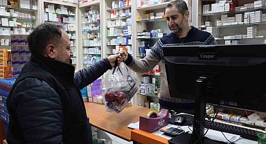 Nöbetçi eczacılara sahurluk ikram