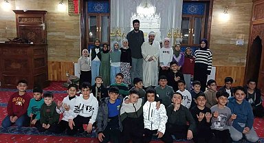 Öğrenciler Ramazan'ın maneviyatını teravih buluşmasında yaşadı