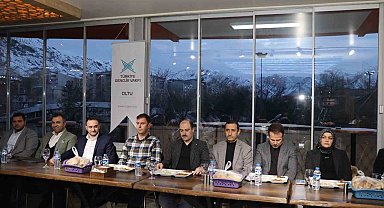 Oltu'da iftar sofrasında buluştular