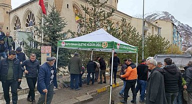 Oltu'da ücretsiz fidan dağıtımı yapıldı