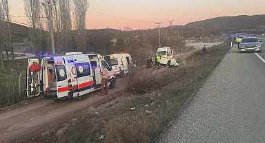 Tavşanlı'da trafik kazası; 2 yaralı