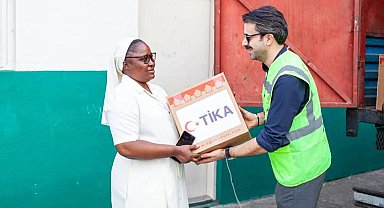TİKA, Ekvator Ginesi'nde 300 aileye gıda kolisi ulaştırdı