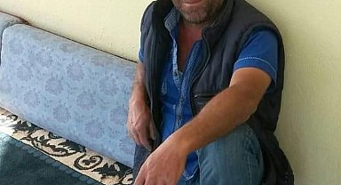 Tır, yolda duran kamyonete çarptı: 1 ölü