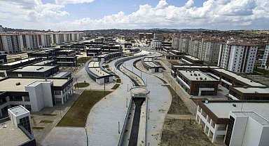 Uşak'a 22 yılda 12.9 milyar liralık 135 tesis kazandırıldı