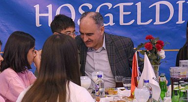 Vali Özkan çocuklarla iftarda buluştu