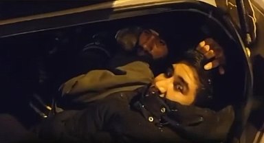 Van'ın Erciş ilçesinde otomobil bagajında 6 düzensiz göçmen yakalandı