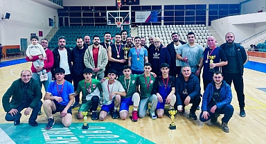Yeşilay spor oyunları Sokaklar Bizim 3X3 Basketbol turnuvası Sona Erdi