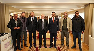 Süt toplayıcıları tek çatı altında toplanacak