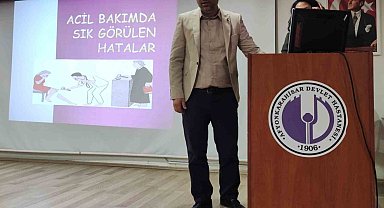 Afyonkarahisar Devlet Hastanesi'nde hekimlere tıbbi malpraktis eğitimi verildi