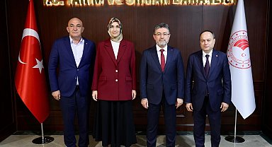 Afyonkarahisar heyetinden Tarım ve Orman Bakanı Yumaklı'ya ziyaret
