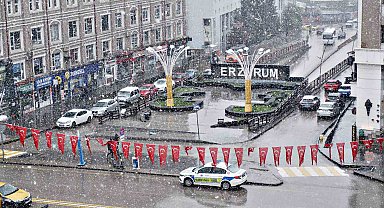 Erzurum'da mayıs ayında kar yağışı