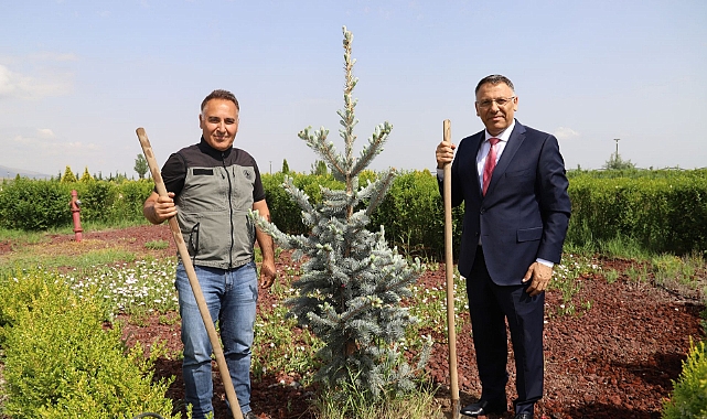 Iğdır Üniversitesi’ne Yeni Rektörden İlk Fidan