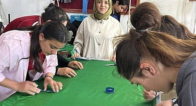 Meslek Lisesinden Anlamlı Destek: Özel Eğitim Okuluna Masa Örtüsü Hediyesi