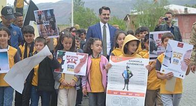 Tuzluca’da Trafik Haftası Etkinliklerinde Öğrencilere Farkındalık Mesajı