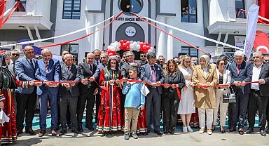 Van'da 4 gençlik merkezinin açılışı yapıldı
