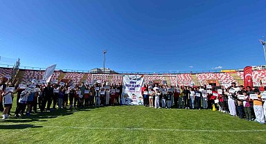Van'da "Dünya Çocuk Atletizm Günü" kutlandı