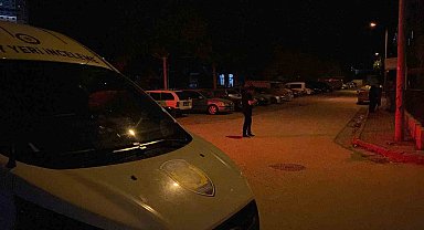 17 yaşındaki genç, tanımadığı şahıslar tarafından bıçaklandı