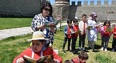 Erzurum kalesinde okuma şenliği