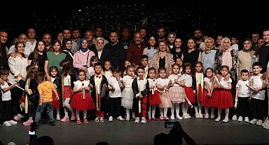 Öğrencilerden muhteşem yıl sonu gösterisi