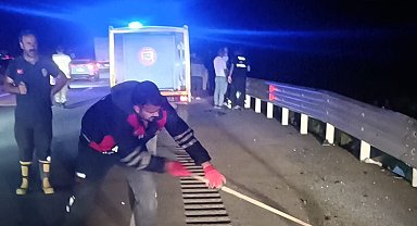 Van'da otomobil takla attı: 4 yaralı