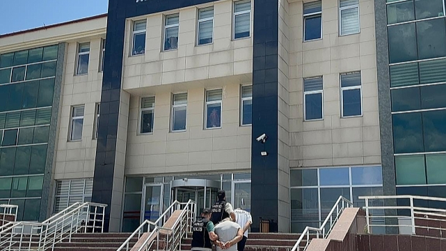Kars'ta uyuşturucu taciri 2 kişi tutuklandı