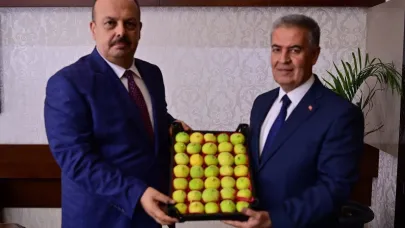 Başkan Erol’dan, Vali Canbolat’a festival daveti