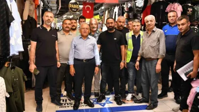 Başkan Büyükkılıç: "Bazı bayraklar ayaklar altında ezilmeyi hak eder"