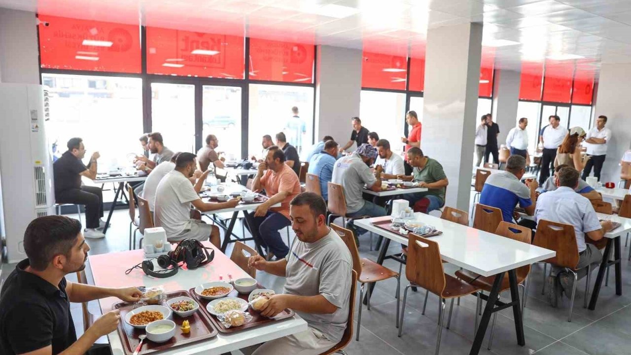 Antalya Büyükşehir Belediyesi’nin ikinci Kent Lokantası hizmete girdi
