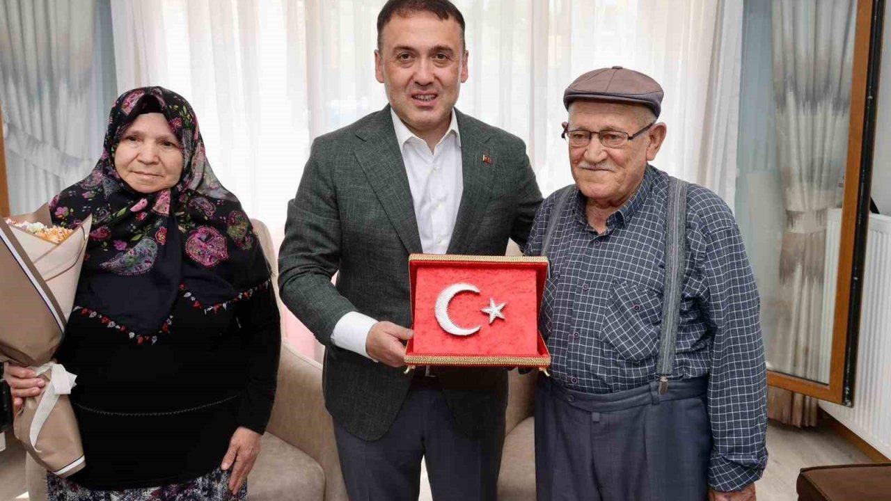 Bilecik Valisi Sözer şehit ailesi ile bir araya geldi