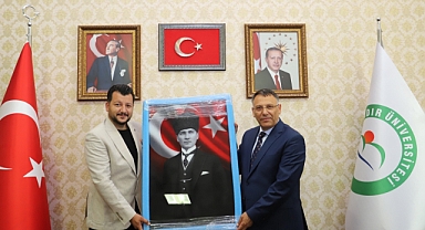 Her Yerde Atatürk
