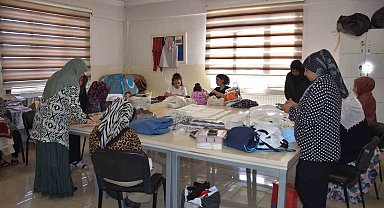 Şahinbey'de kadınlar hem üretiyor hem kazanıyor