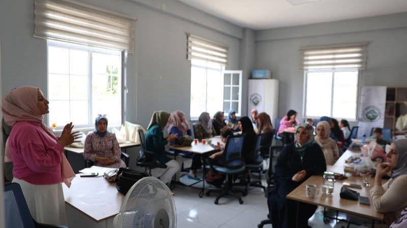 Kadın Yaşam Merkezi’nde Hepatit B ve Bağımlılıkla Mücadele Eğitimi