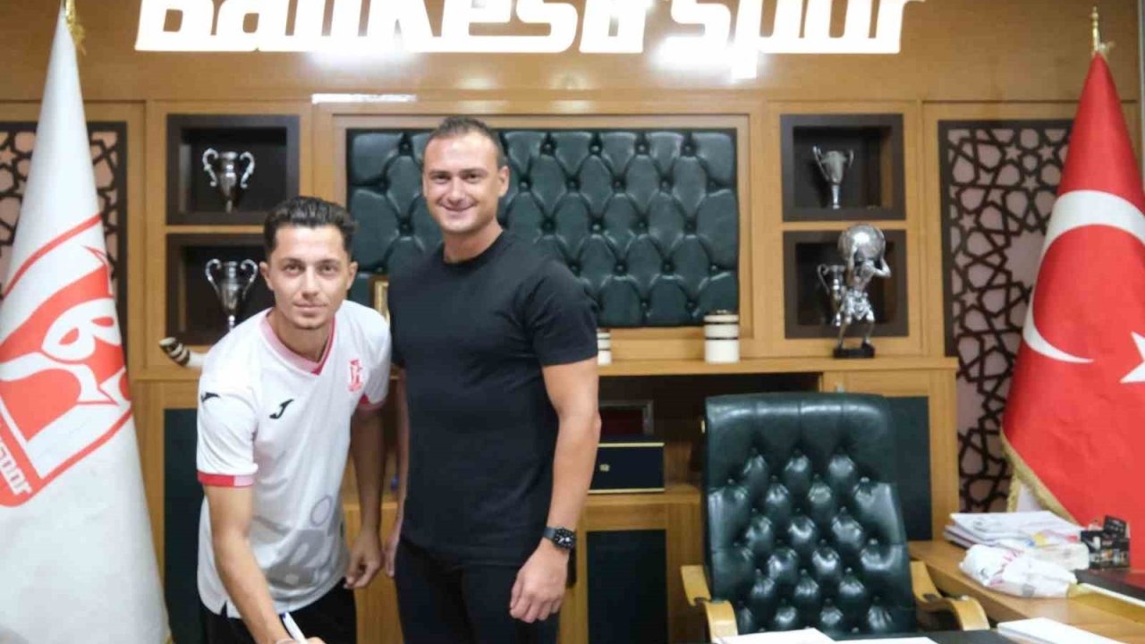 Pendikspor’lu Yekta Sönmez Balıkesirspor’da