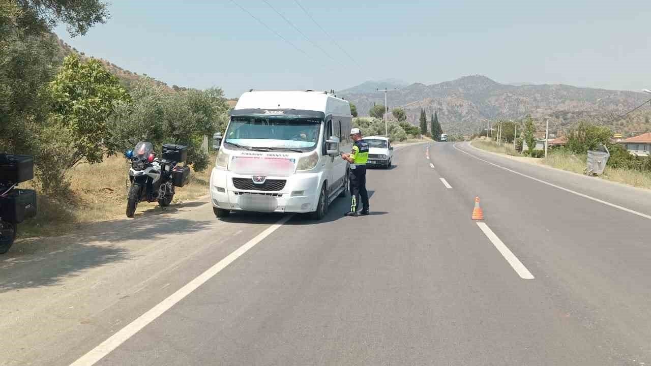 Aydın’da jandarmadan huzur ve güven uygulaması: 7 aranan şahıs yakalandı