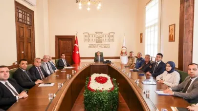 Bilecik’te ilçe kaymakamlarıyla asayiş zirvesi