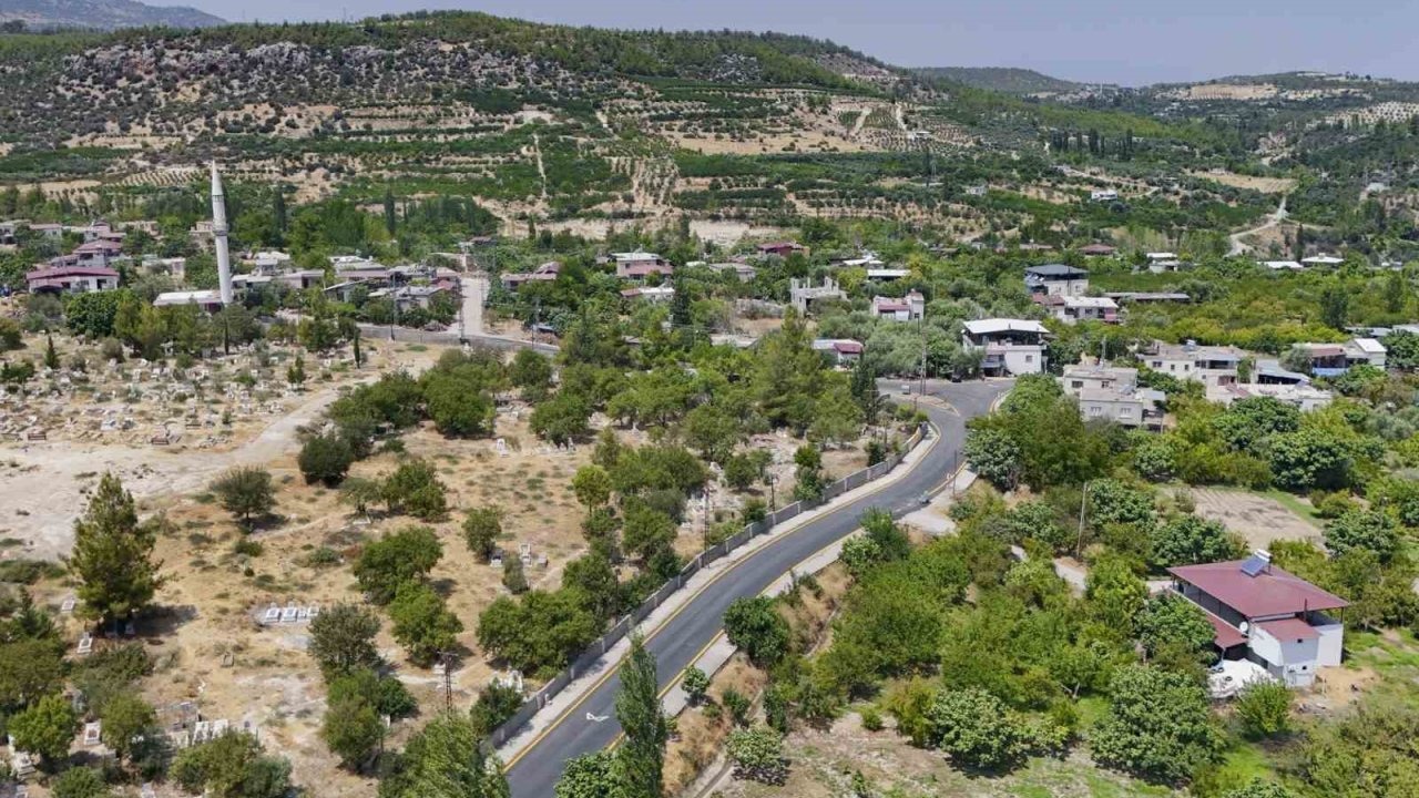 Gülnar’ın caddeleri daha konforlu hale geldi