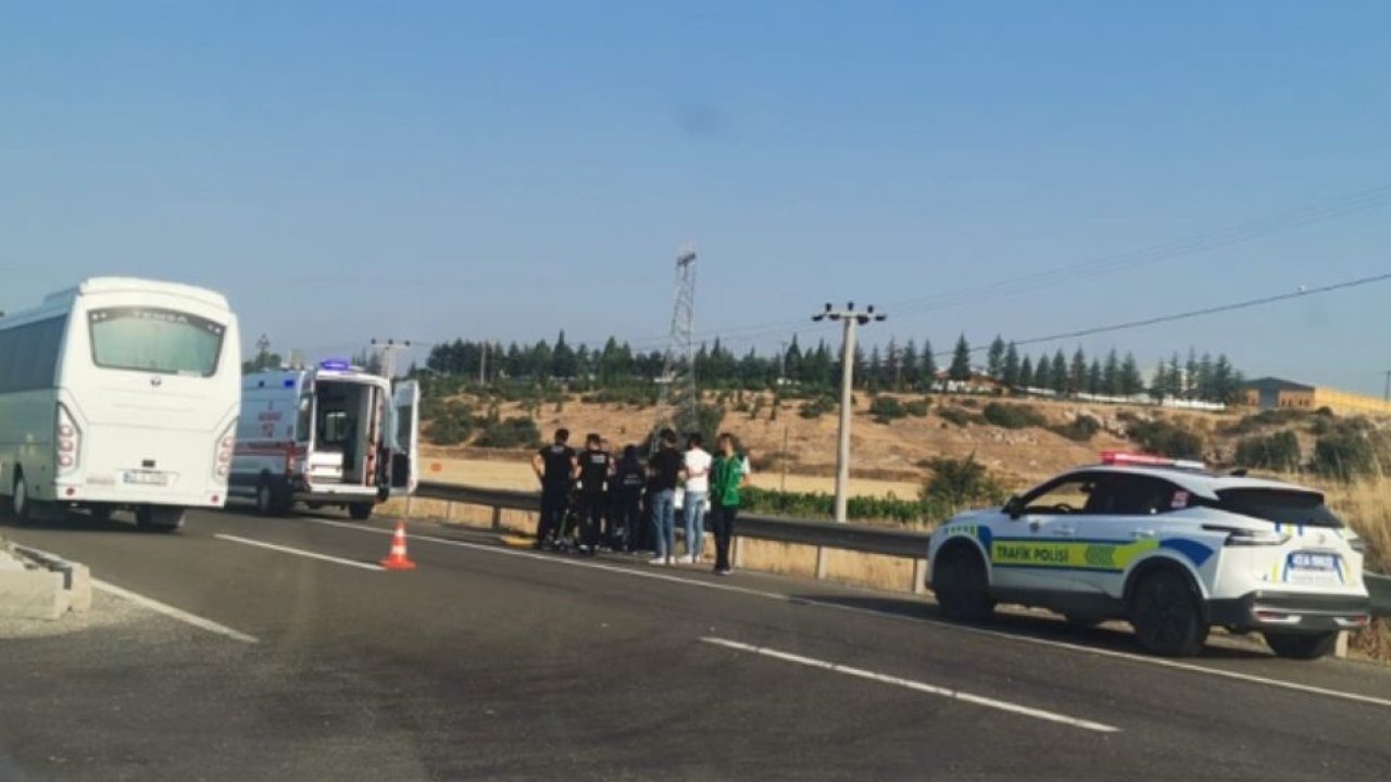 Tavşanlı’da takla atan otomobildeki 2 kişi yaralandı